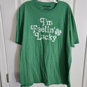 St Patrick's Day I'm Feeling Lucky Shirt 2XL Green Shamrock Graphic Tee